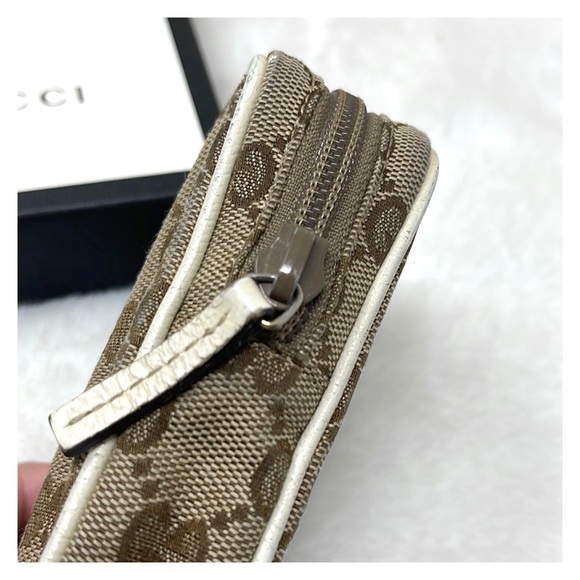 Authentic Gucci Monogram coins Pocket - Picture 10 of 11